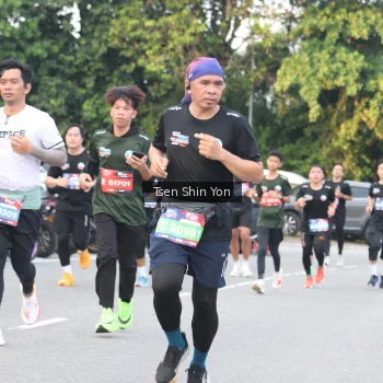 Runner Photo 3829384