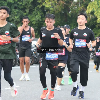 Runner Photo 3829494