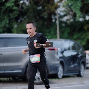 Runner Photo 3829595
