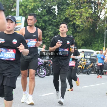 Runner Photo 3829598