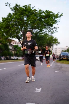 Runner Photo 3829656
