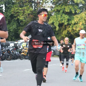 Runner Photo 3829714