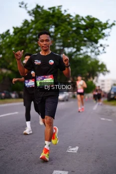 Runner Photo 3829743