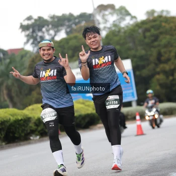 Runner Photo 3830001