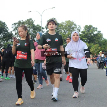 Runner Photo 3830023