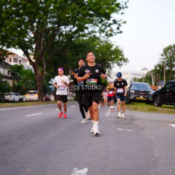Runner Photo 3830063