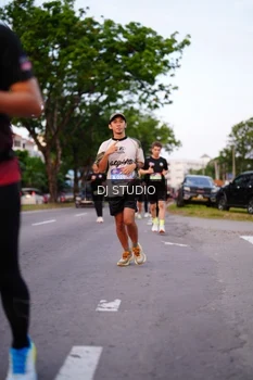 Runner Photo 3830369