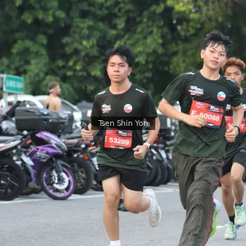 Runner Photo 3830494