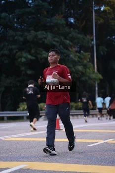 Runner Photo 3830559