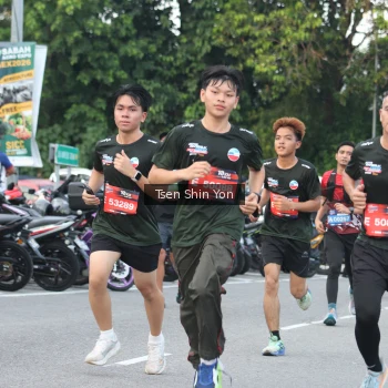 Runner Photo 3830577