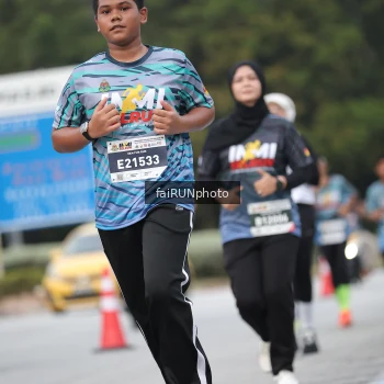 Runner Photo 3831324