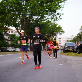 Runner Photo 3831360