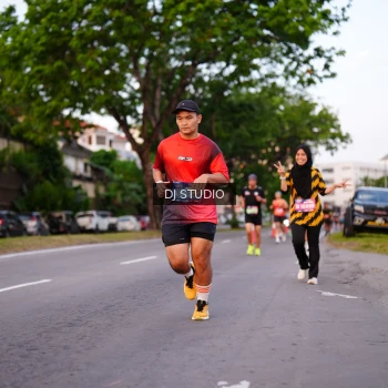 Runner Photo 3831424