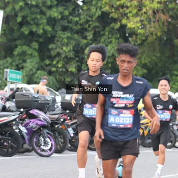 Runner Photo 3831599