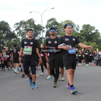 Runner Photo 3831698