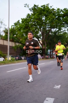 Runner Photo 3831779