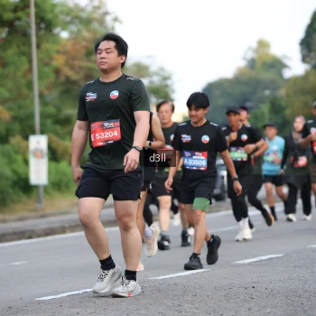 Runner Photo 3832003