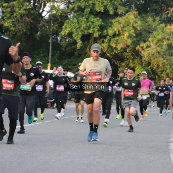 Runner Photo 3832042