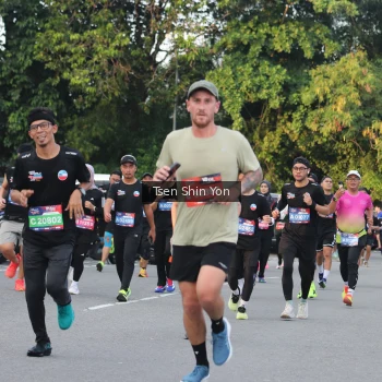 Runner Photo 3832107