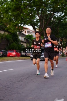 Runner Photo 3832156
