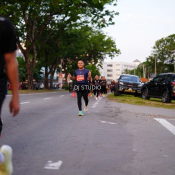 Runner Photo 3832182