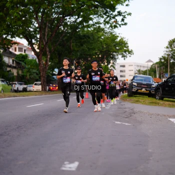 Runner Photo 3832273