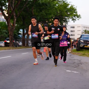 Runner Photo 3832543