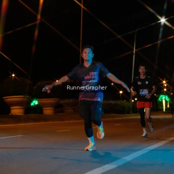 Runner Photo 3832545