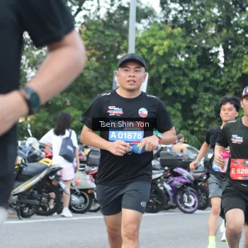 Runner Photo 3832582