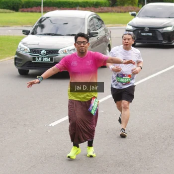 Runner Photo 3832593