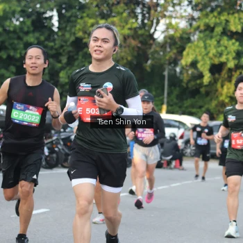 Runner Photo 3832619