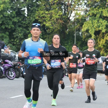 Runner Photo 3832666