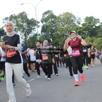 Runner Photo 3832765