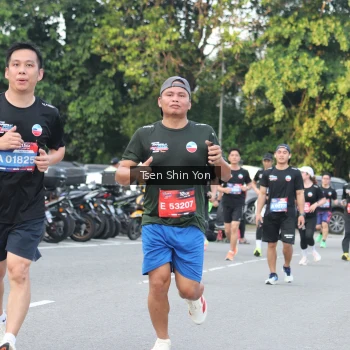Runner Photo 3832794