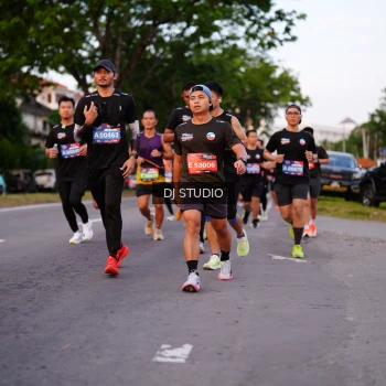 Runner Photo 3832813