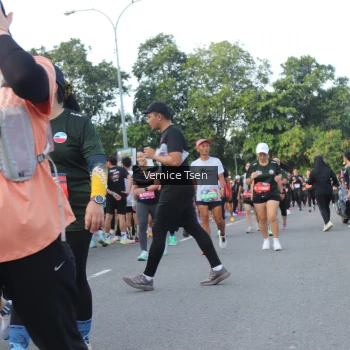 Runner Photo 3832994