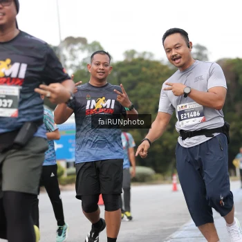 Runner Photo 3833012