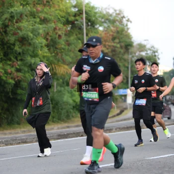 Runner Photo 3833114