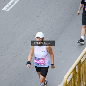 Runner Photo 3833124