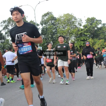 Runner Photo 3833155