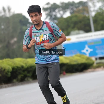 Runner Photo 3833157