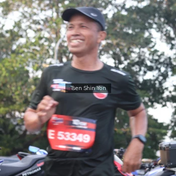 Runner Photo 3833165