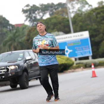 Runner Photo 3833186