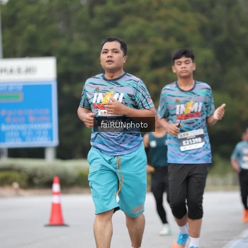 Runner Photo 3833246