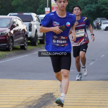 Runner Photo 3833260