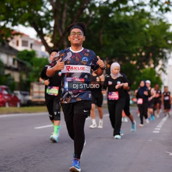 Runner Photo 3833305