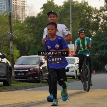 Runner Photo 3833346
