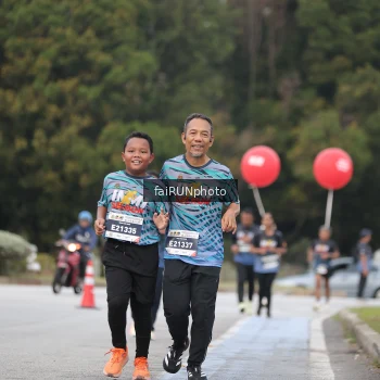 Runner Photo 3833358