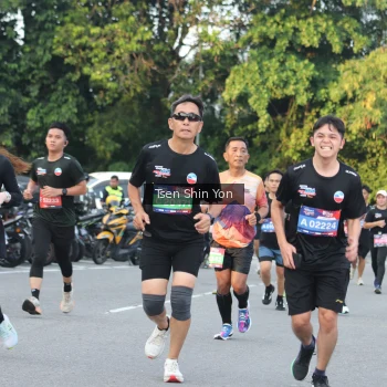 Runner Photo 3833366