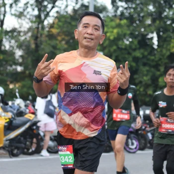 Runner Photo 3833379